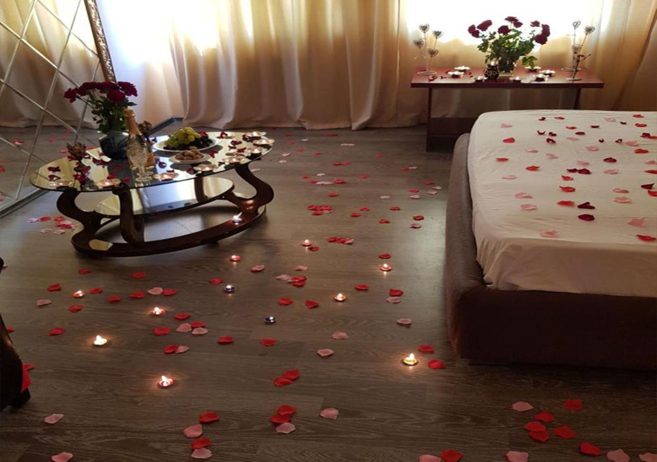 Emperum Nelson Hotel Chisinau Bagian luar foto